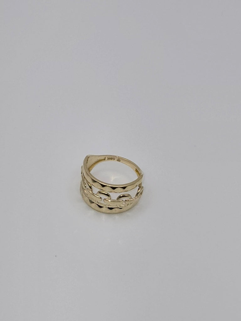 Anillo chain 10k Size 9 Weight 2.38