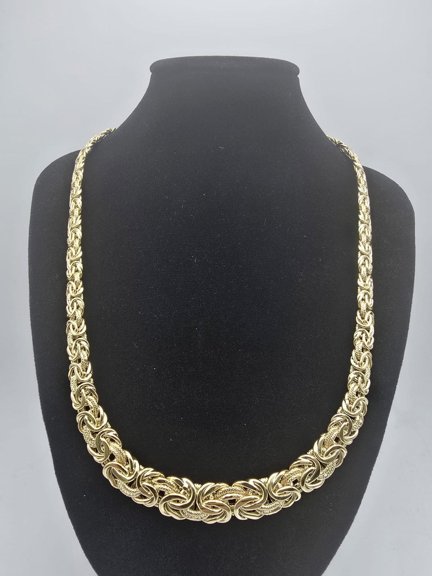 Cadena bizantino nevada 10k Size 18x12 Weight 20.17