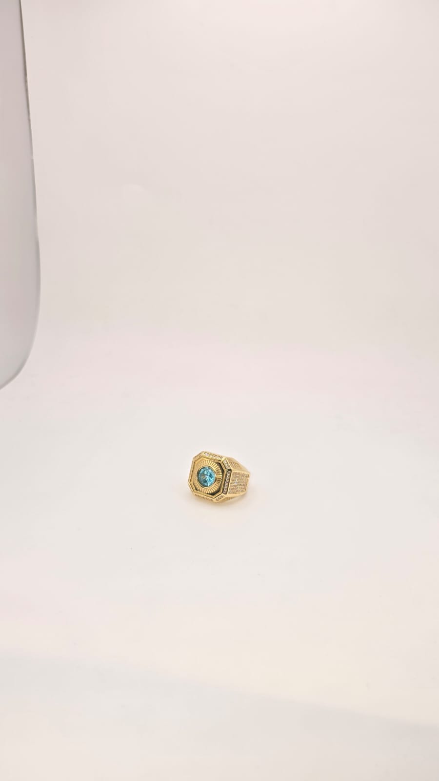 Anillo 10k azul clara Size 10 Weight 9.52