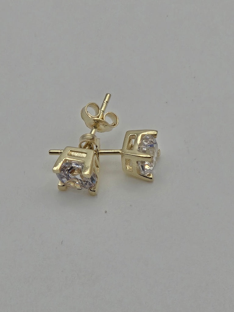 Aretes brillante 14k varias Size pequeño Weight 1.21