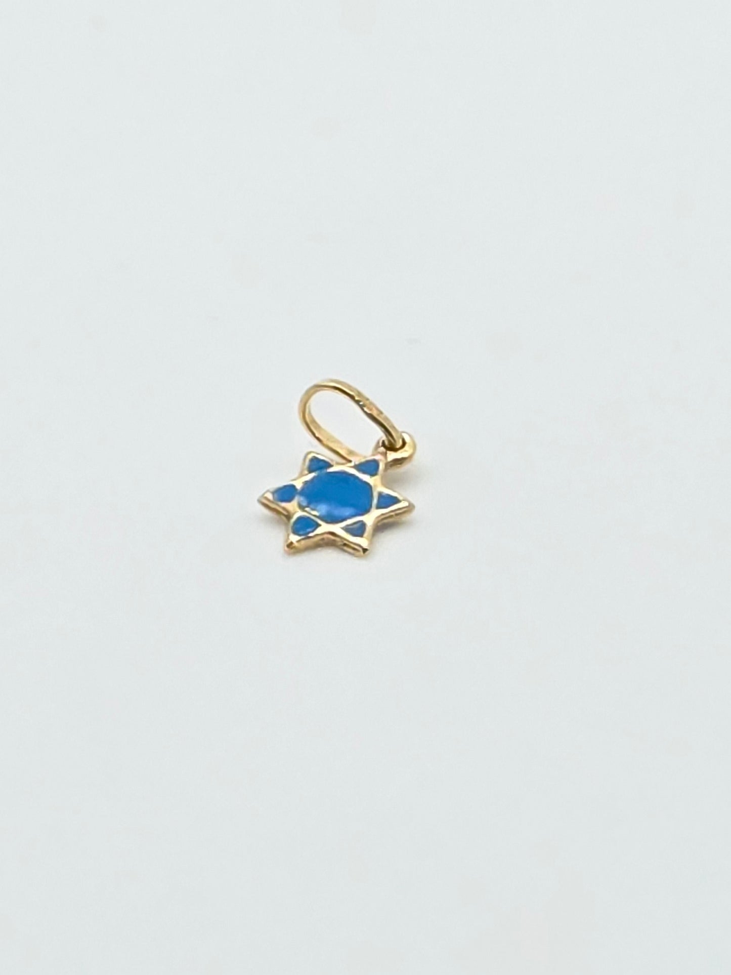 Dije strella azul 14k resin Size s Weight 0.27