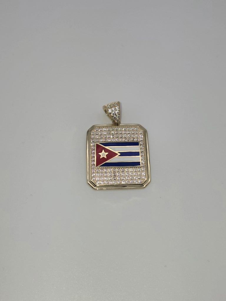 Dije cuba 10k Size 2.5 Weight 4.73