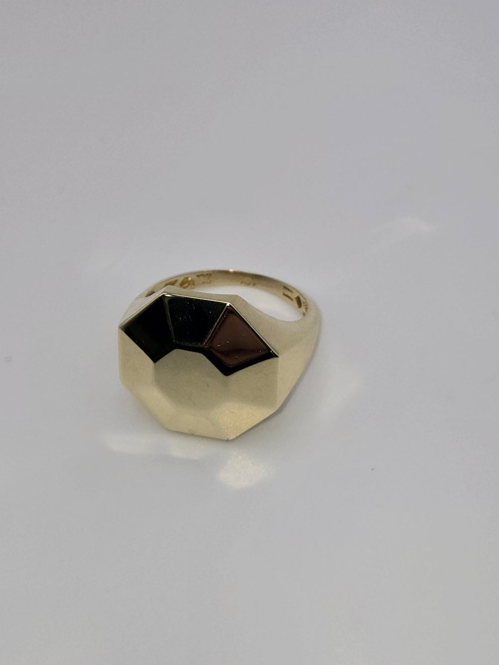 Anillo women panal 10k Size 8 Weight 2.67