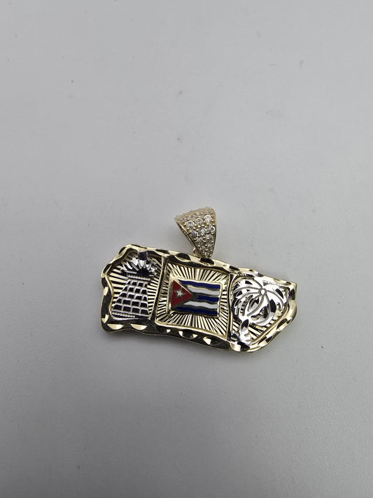 Dije bandera cuba 10k Size 13.8 Weight 4.96