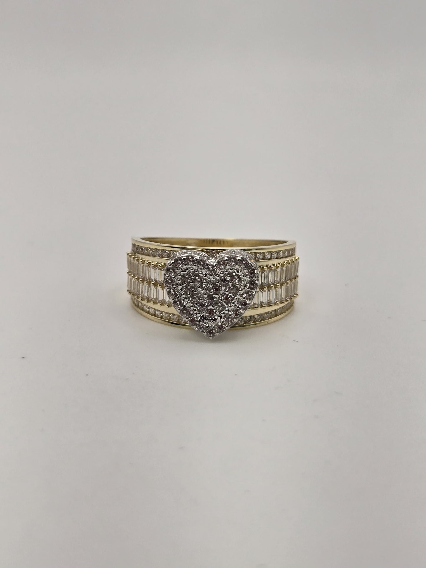 Anillo princesa 10k Size 7 Weight 4
