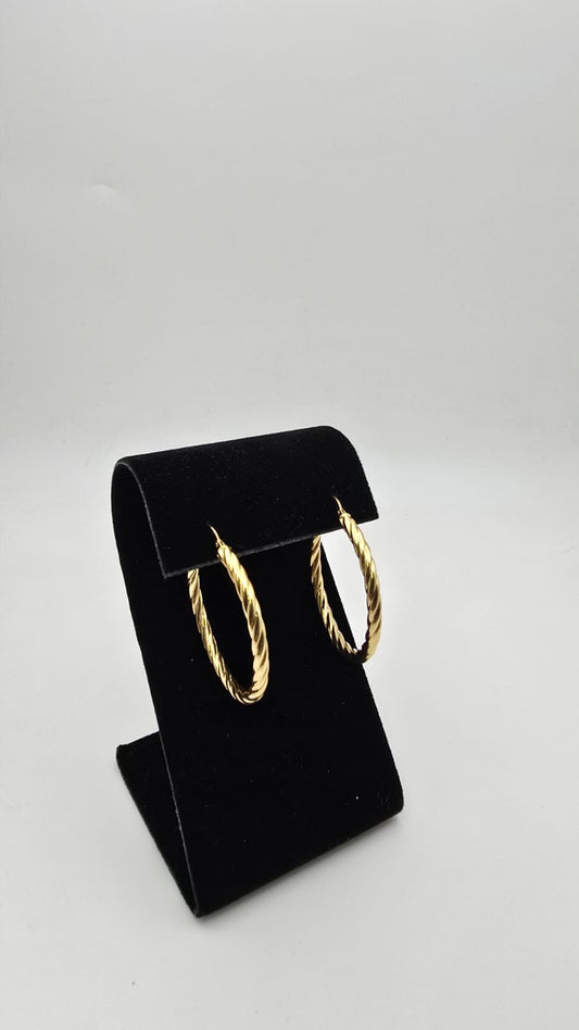 Aretes argollas lisas torcidas 10k Size 31/ 4 Weight 1.72