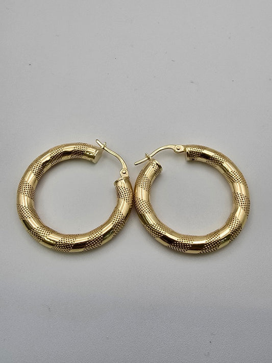 Aretes argollas 10k Size 28x4 Weight 2.48