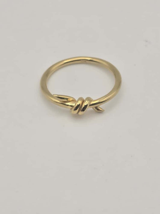 Anillo fino 10k Size 7.5 Weight 1.5