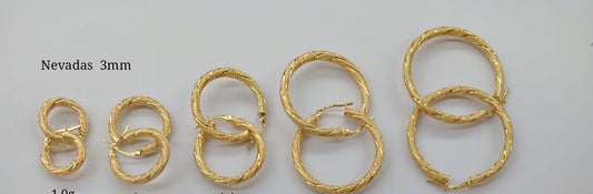 Aretes argollas nevadas torcidas 10k Size 19.7 Weight 2.30