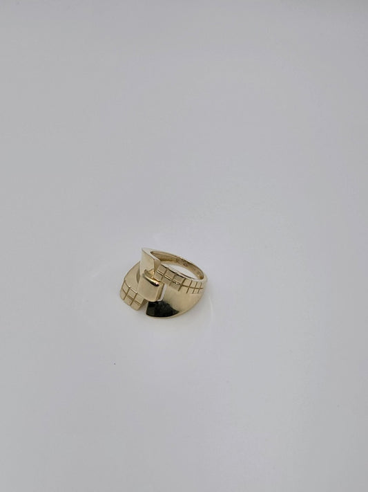 Anillo cuadrado 10k Size 10 Weight 4.17