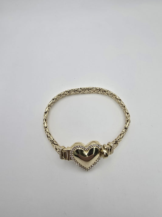 Manilla bizantino corazon 10k Size 7.5x7.2 Weight 12.51