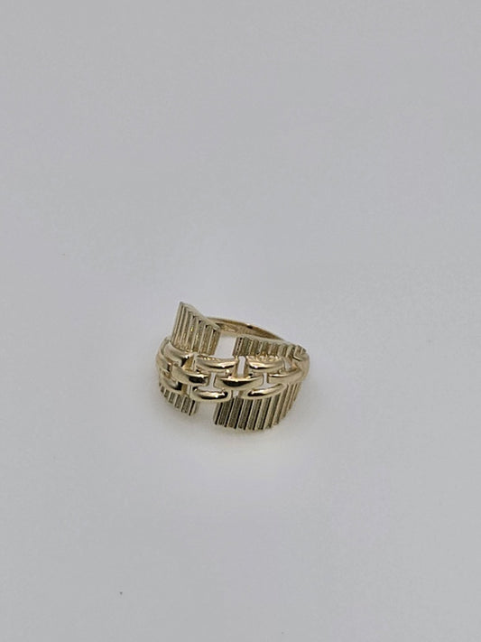 Anillo fancy 10k Size 8 Weight 2.47