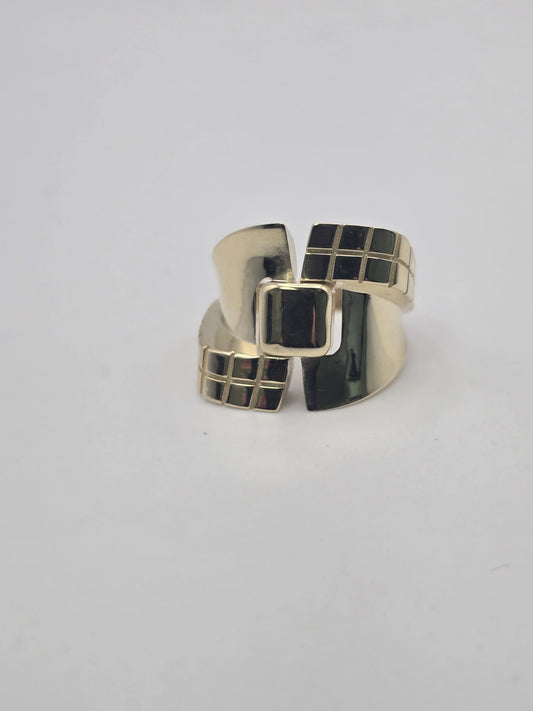 Anillo mujer inflado 10k Size 8.5 Weight 3.88