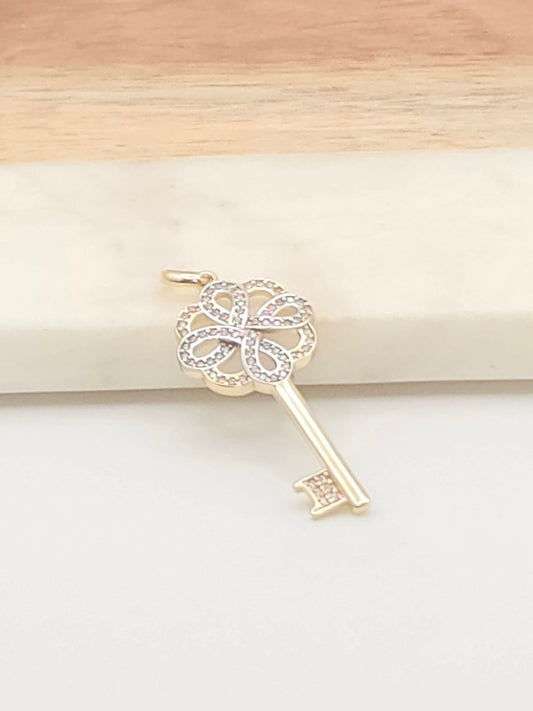Dije llave 10k Size 3.5mm Weight 2.92