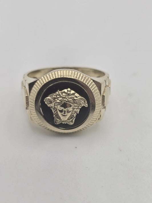 Anillo onix medusa 10k Size 11 Weight 8.47