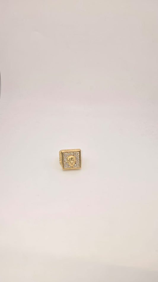 Anillo leon piedras 10k Size 11.5 Weight 12.47