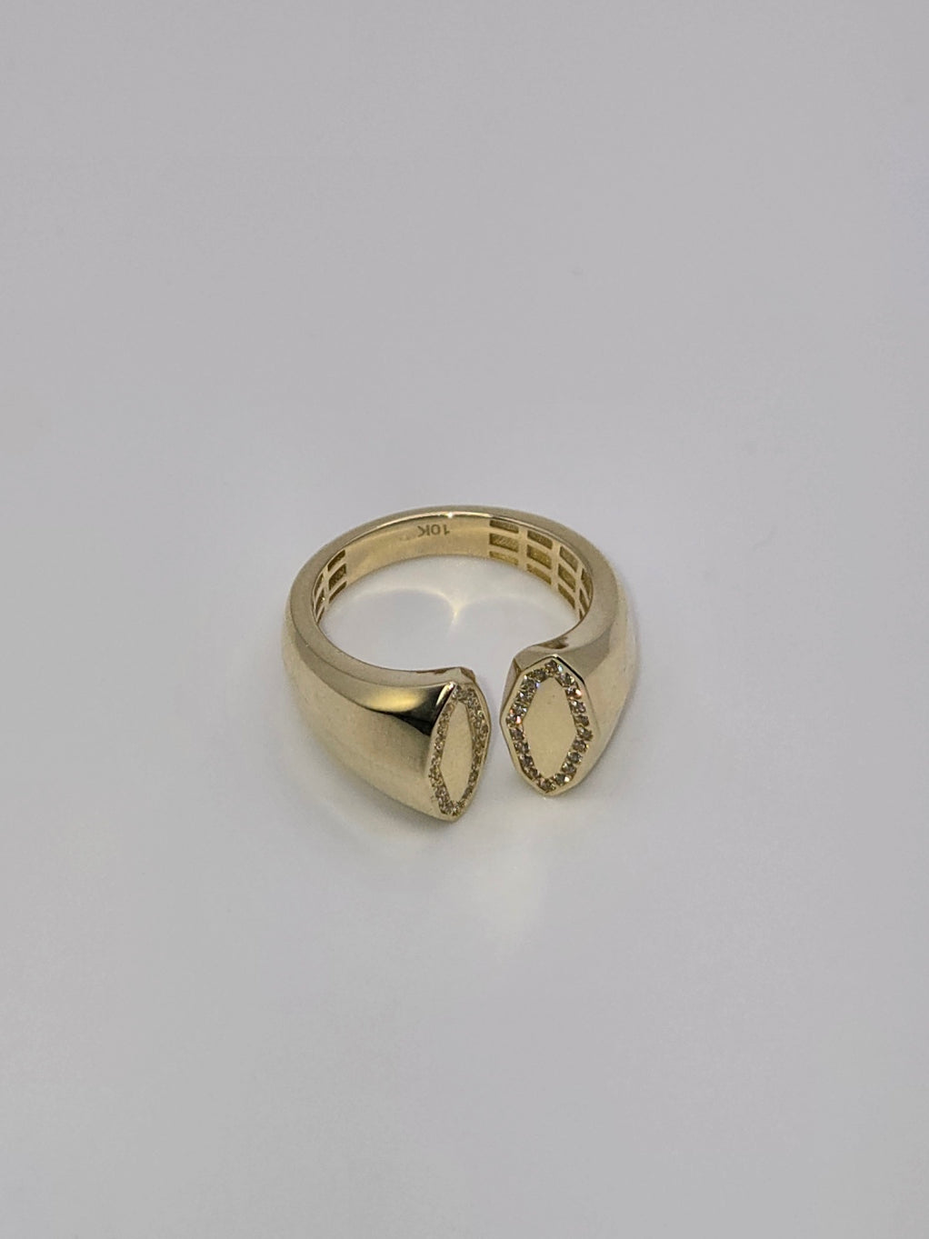 Anillo women 2rombos 10k Size 9 Weight 3.79