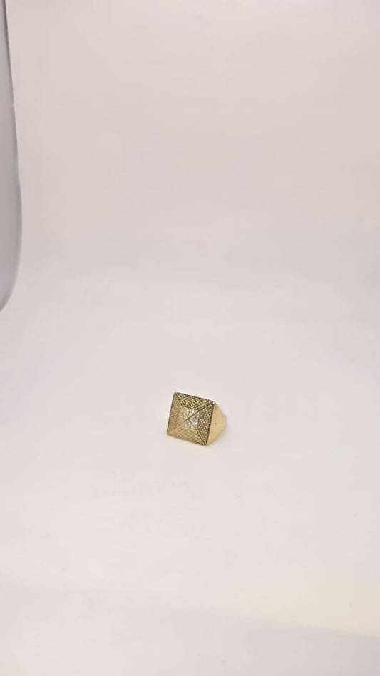 Anillo 10k varias piedras cuadradas Size 10.5 Weight 7.76