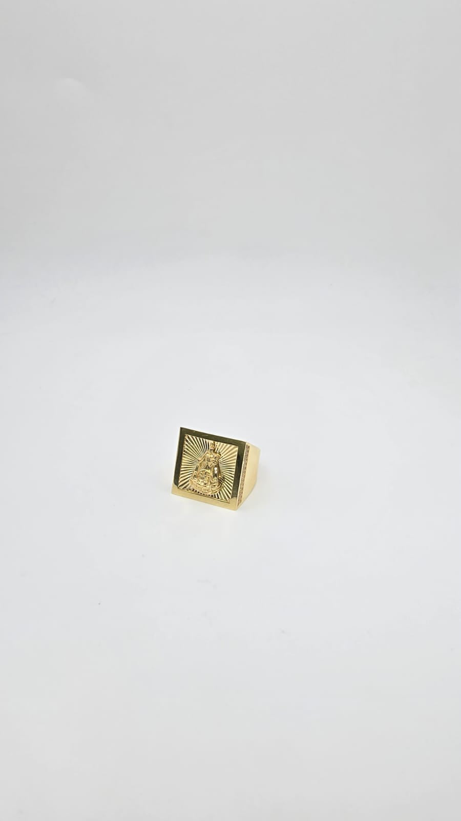 Anillo virgen corte brillo 10k Size 11.5 Weight 10.48