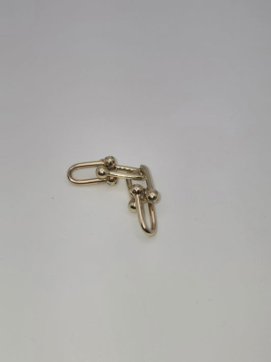 Aretes paperclip 10k Size 2 Weight 3.75