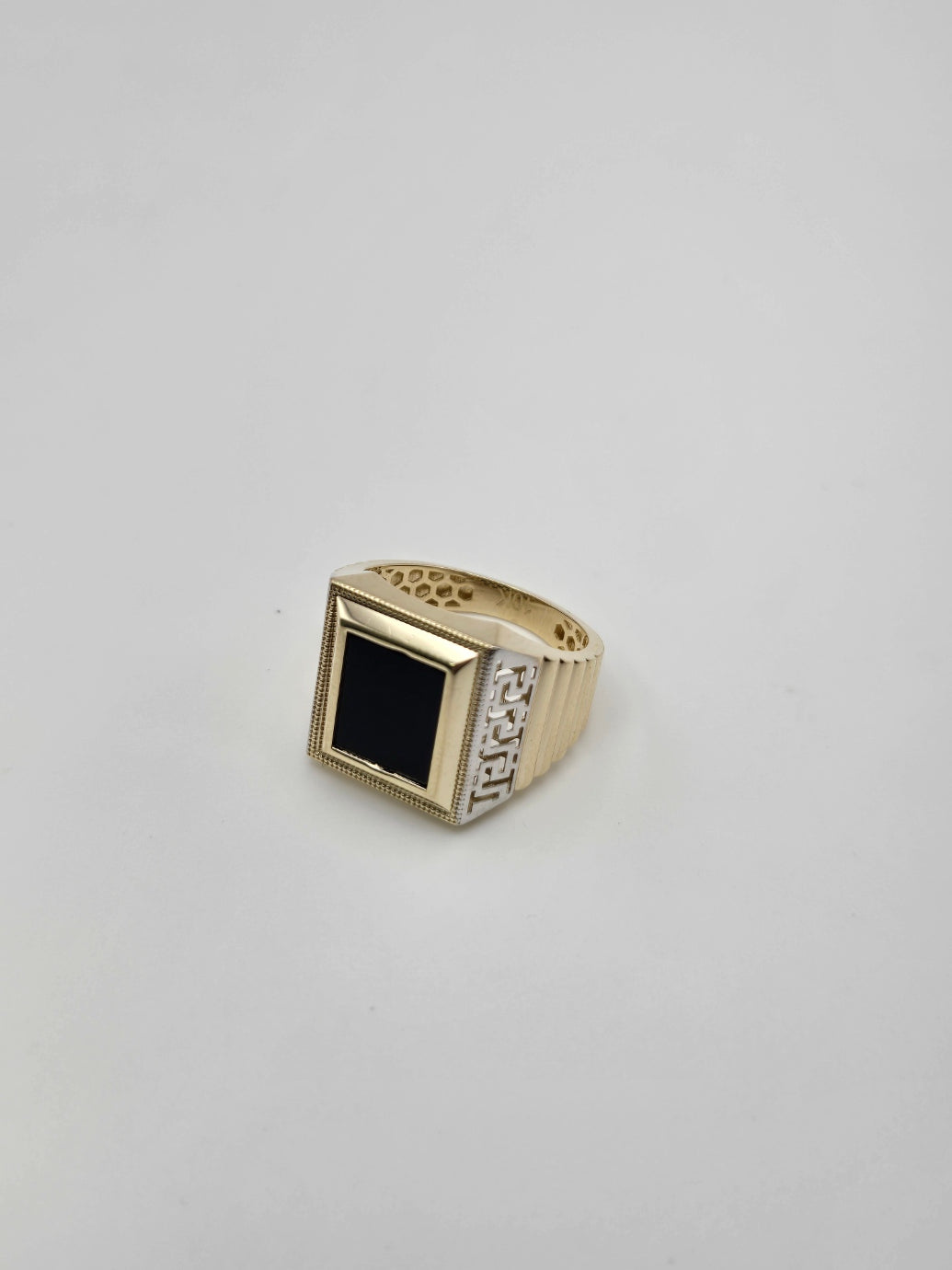 Anillo sort onix 10k Size 10 Weight 5.49