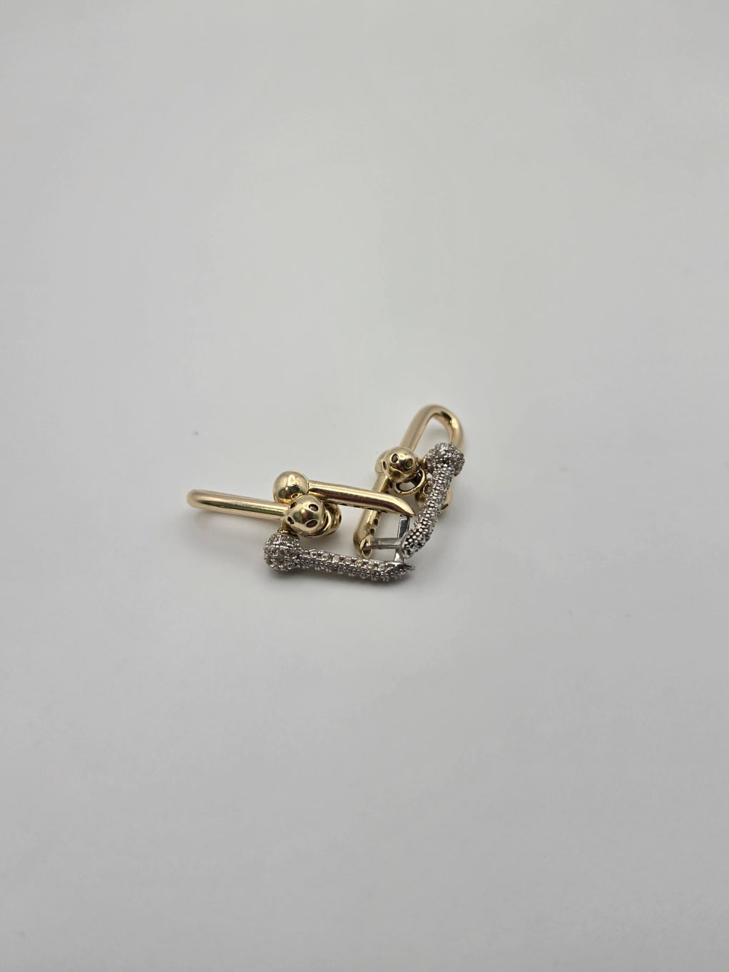 aretes paperclip 10k Size 2 Weight 4.42