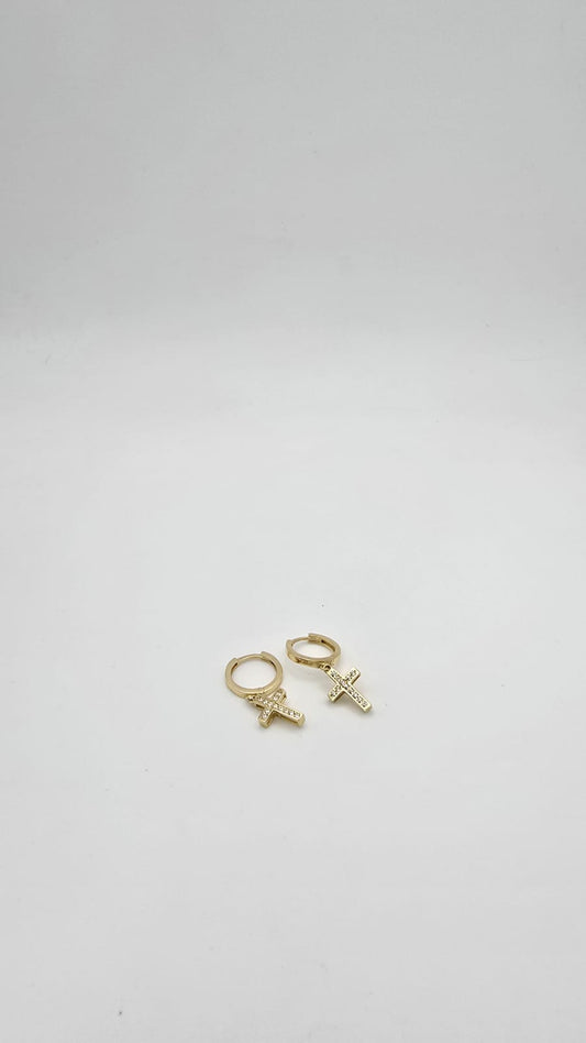 Aretes argollas cruz 10k Weight 2.60