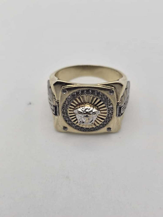 Anillo medusa 10k Size 10 Weight 9.57